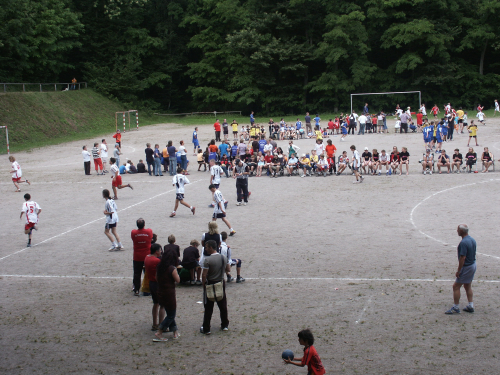 Spannende Spiele � der Platz war gut vorbereitet