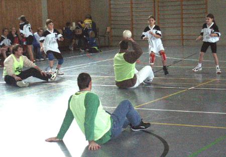 Da haben die Eltern sogar auch mal den Ball